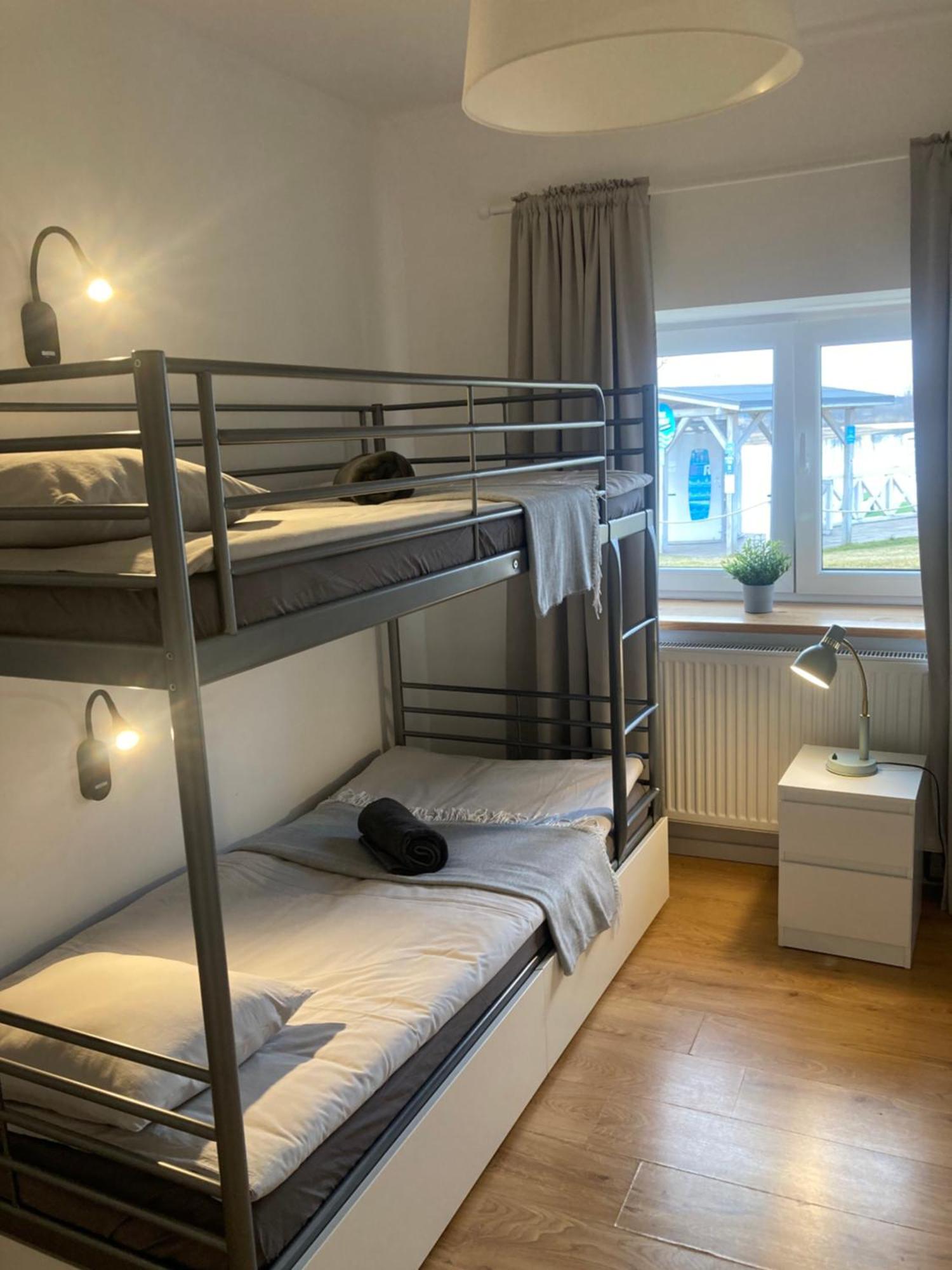 Wake Villa Brwinow Ngoại thất bức ảnh
